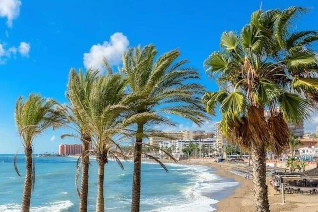 Klimatyczny Loft I Egzotyczny Basen Apartment Benalmadena Exterior photo